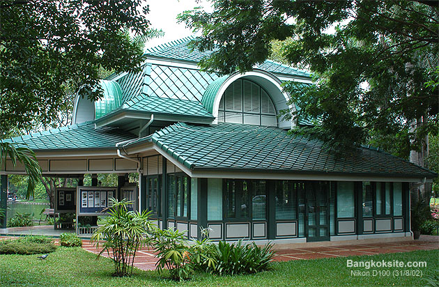 Pic555L.JPG (176356 bytes)