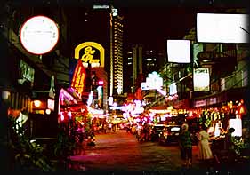 SoiCowboy1.JPG (19404 bytes)