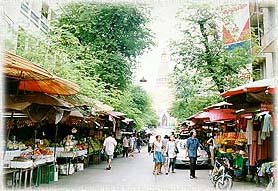 NakhonPathom8A.jpg (29881 bytes)