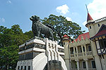 SanamChan351.jpg (8622 bytes)