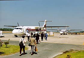 Airport2.jpg (17272 bytes)