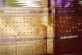 Fabric1.jpg (28859 bytes)