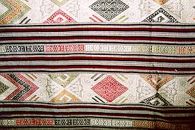 Fabric3.jpg (29295 bytes)
