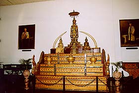 Museum2.jpg (20425 bytes)