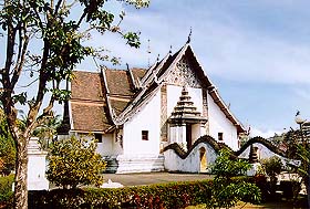 WatPhumin3.jpg (29482 bytes)