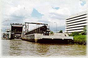 Canal6A.jpg (18600 bytes)
