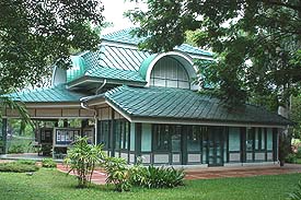 Pic555A.JPG (29819 bytes)