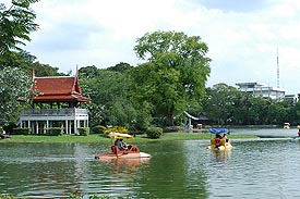 Pic579.JPG (24299 bytes)