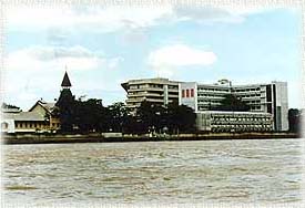 Thammasart1A.jpg (16020 bytes)