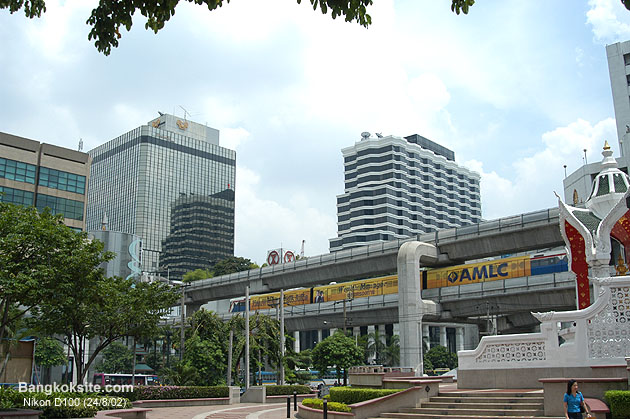 Wt105L.jpg (94352 bytes)