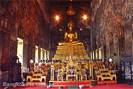 WatSuthat115.JPG (27701 bytes)