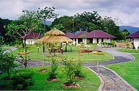 SarikaResort1L.jpg (21541 bytes)