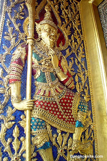 Pic895L.JPG (109814 bytes)