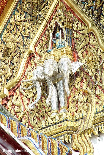 WatSuthat104.JPG (117148 bytes)